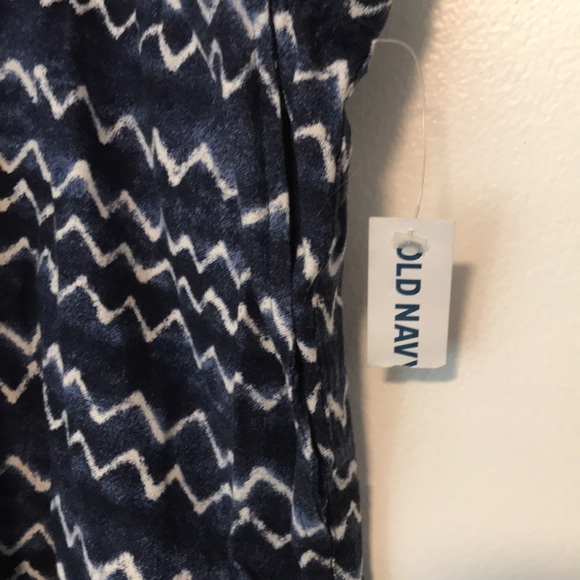 NEW Old Navy Cuffed Linen-Blend Shorts - Picture 4 of 7